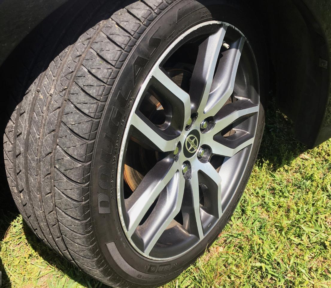 Scion tC 2dr HB Man (Natl) 2016