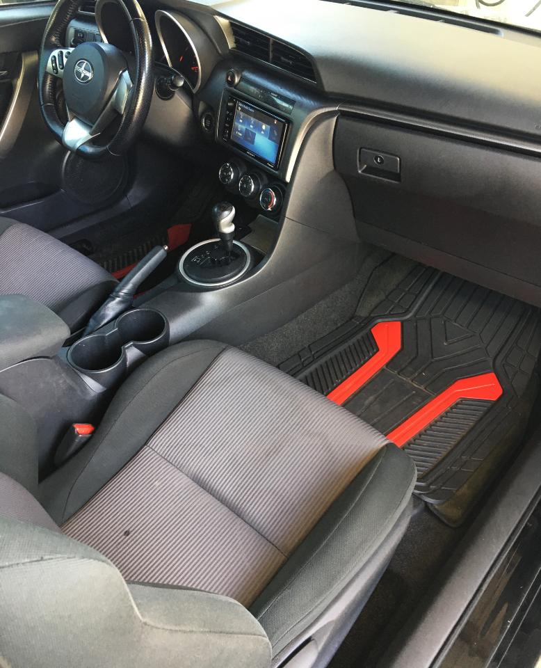 Scion tC 2dr HB Man (Natl) 2016