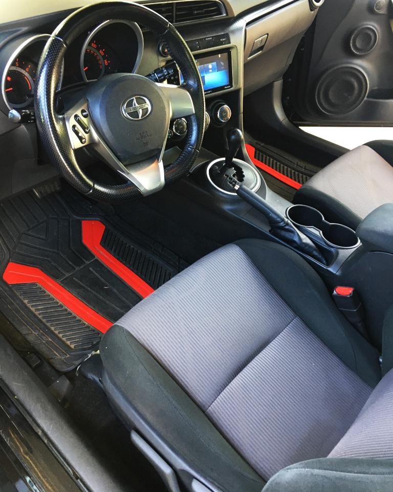 Scion tC 2dr HB Man (Natl) 2016
