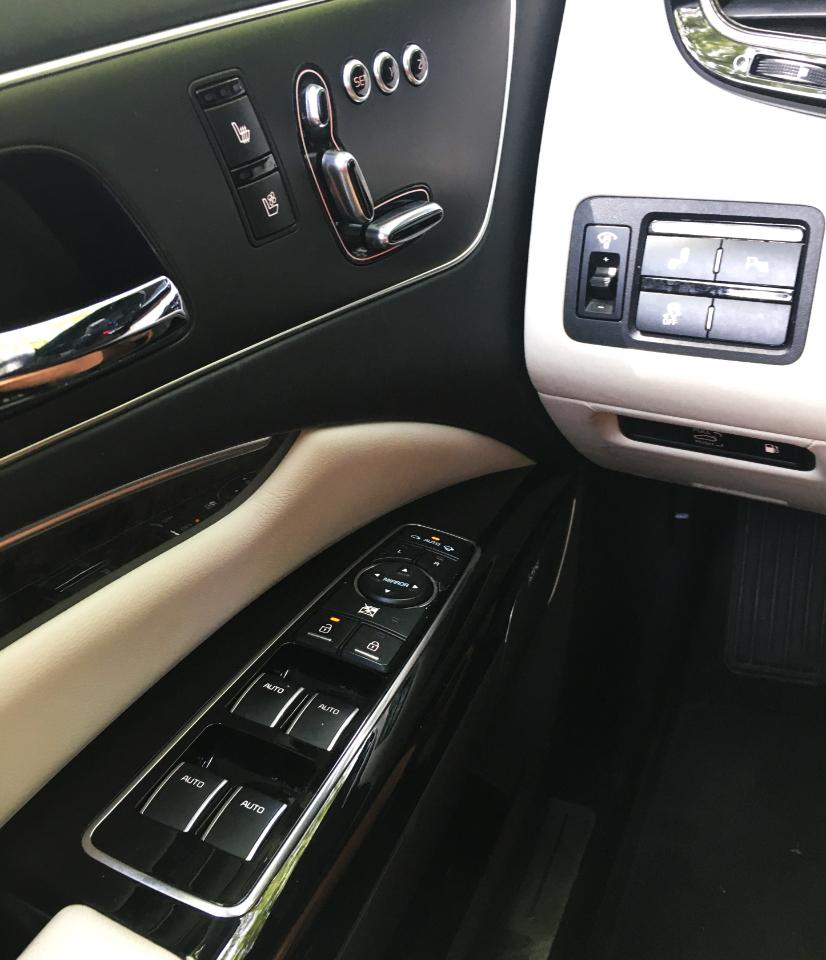 Kia K900 4dr Sdn Luxury 2015