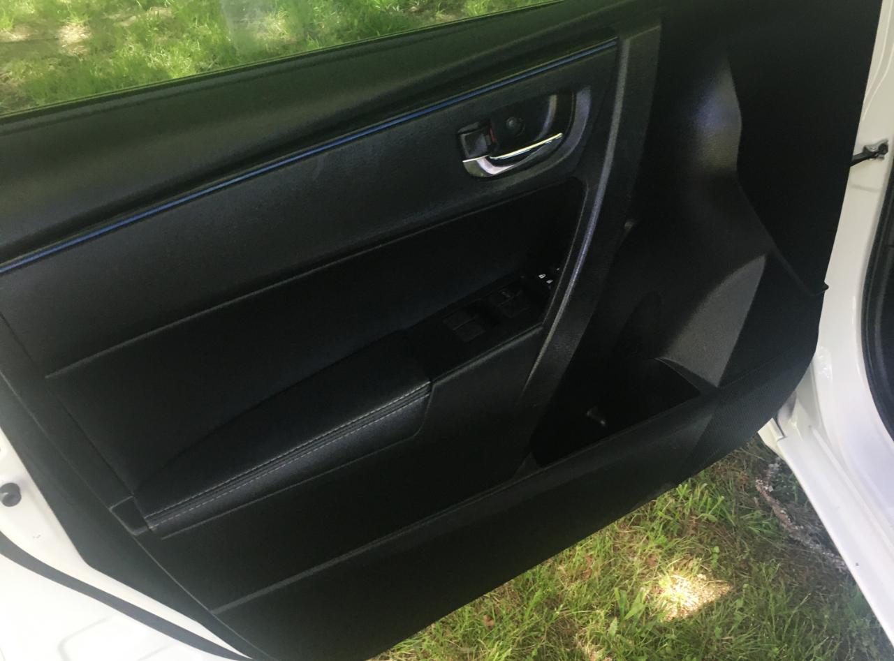 Toyota Corolla 50th Anniversary Special Edition CVT (Natl) 2017