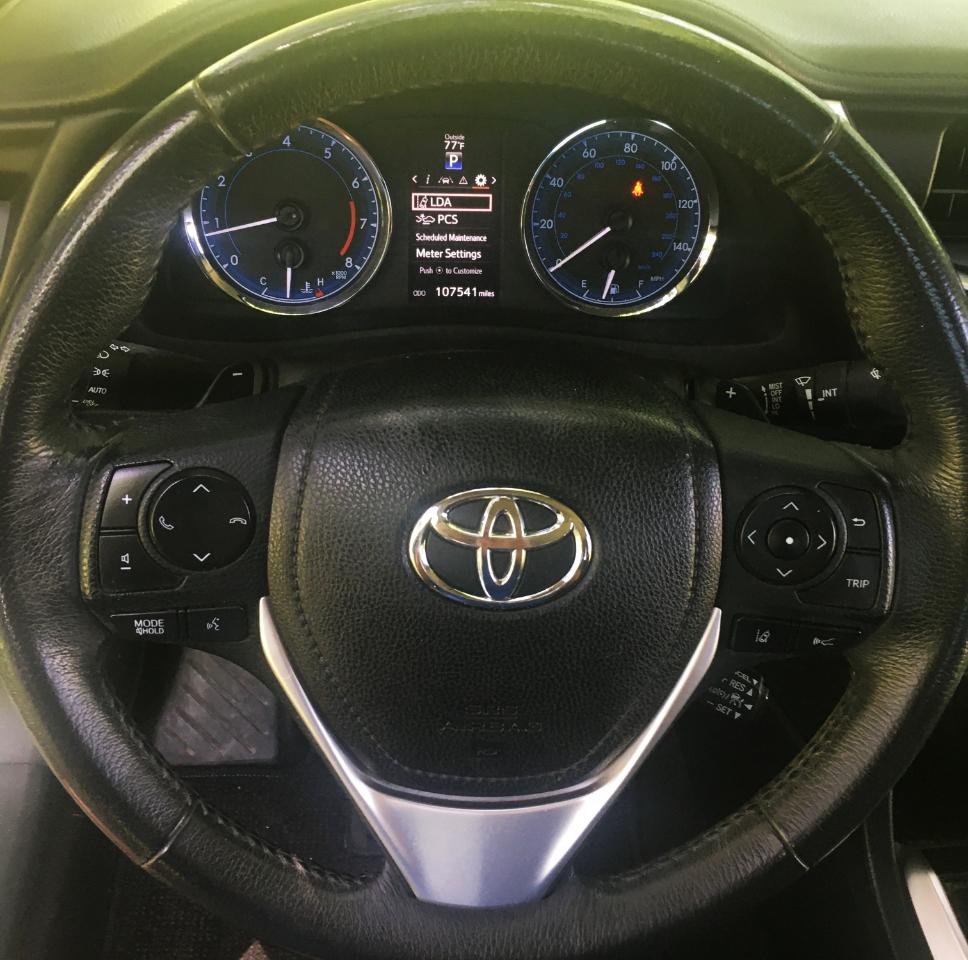 Toyota Corolla 50th Anniversary Special Edition CVT (Natl) 2017