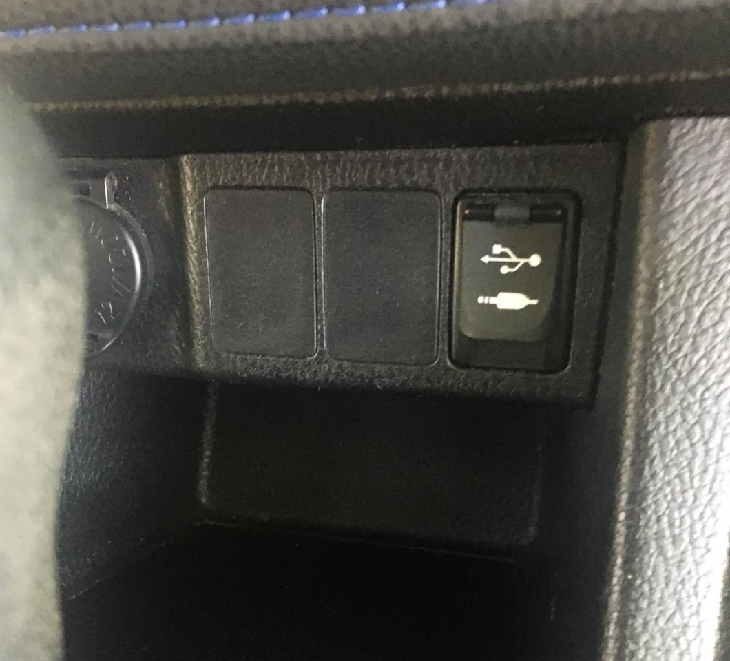 Toyota Corolla 50th Anniversary Special Edition CVT (Natl) 2017