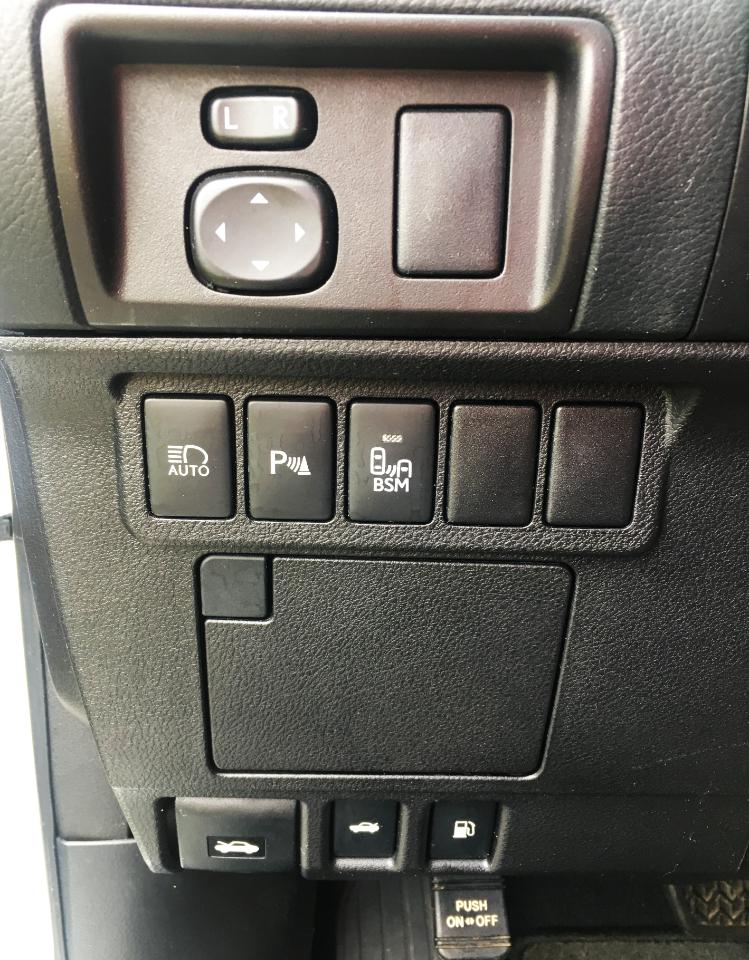 Lexus ES 350 4dr Sdn 2016