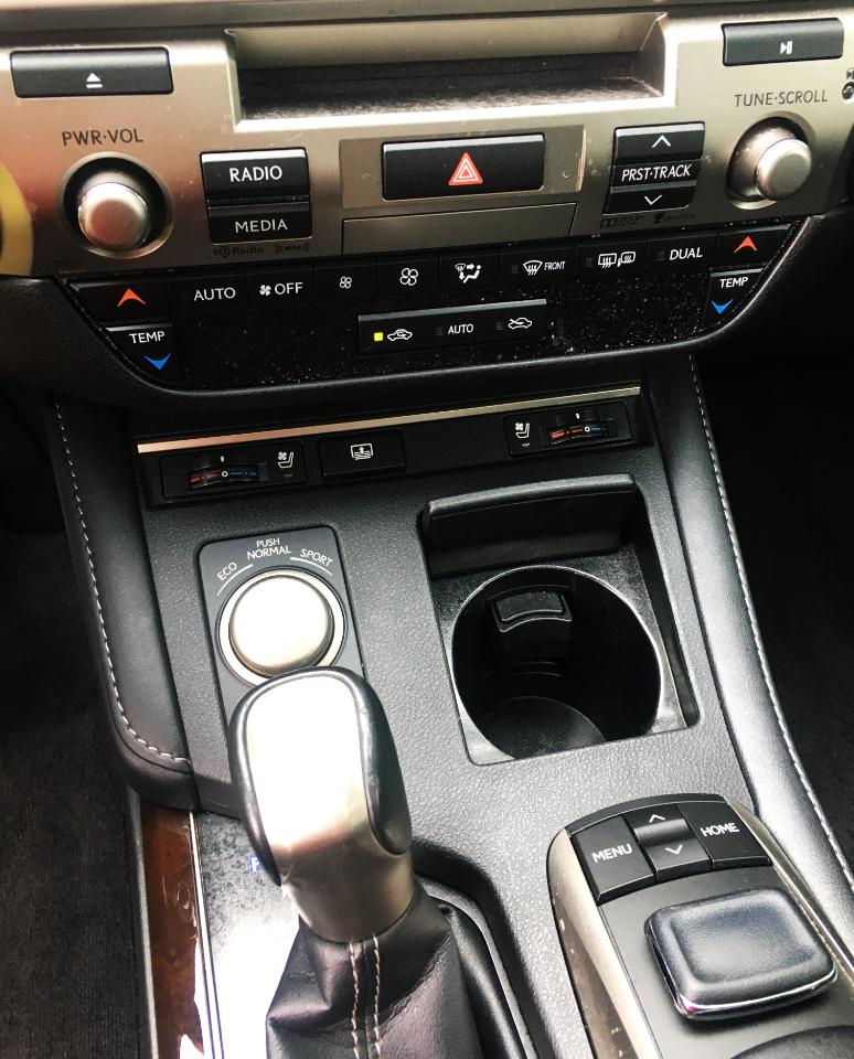 Lexus ES 350 4dr Sdn 2016