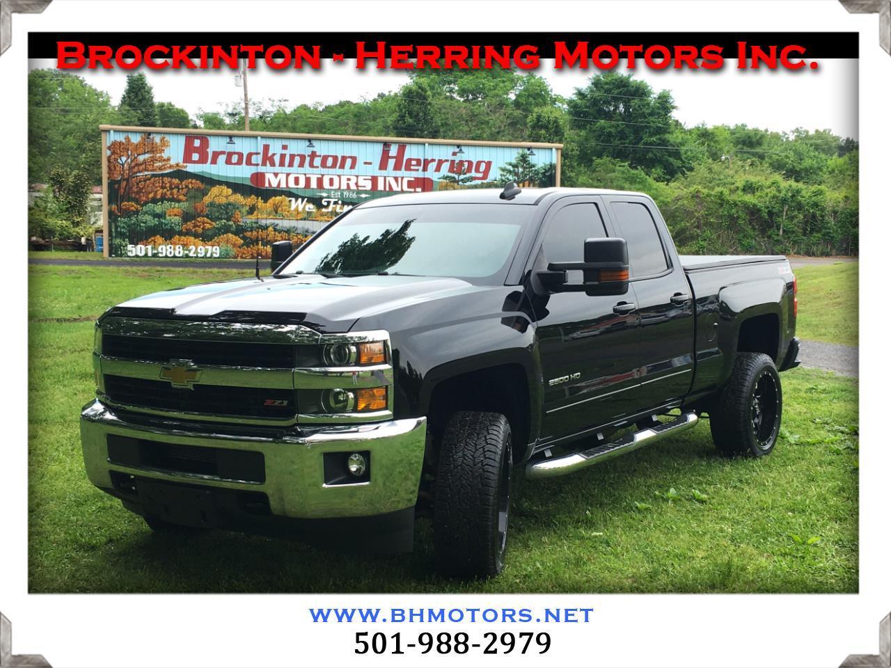 Chevrolet Silverado 2500HD 4WD Crew Cab 153.7" LT 2015