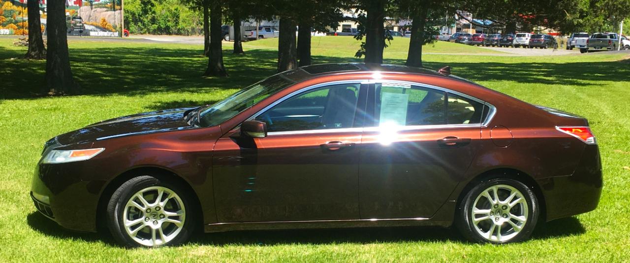 Acura TL 4dr Sdn 2WD 2010