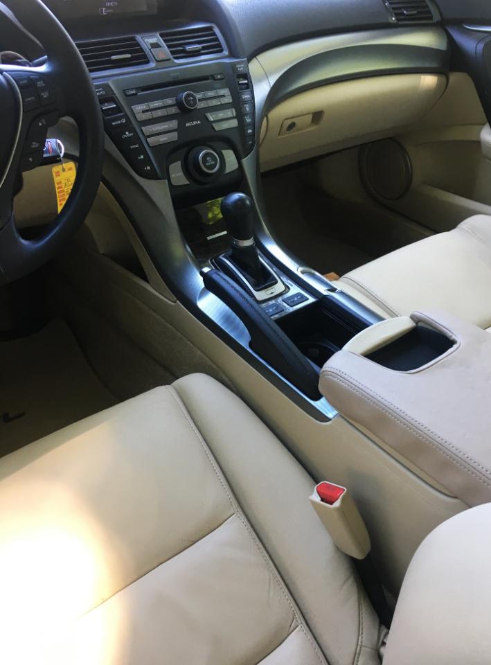 Acura TL 4dr Sdn 2WD 2010