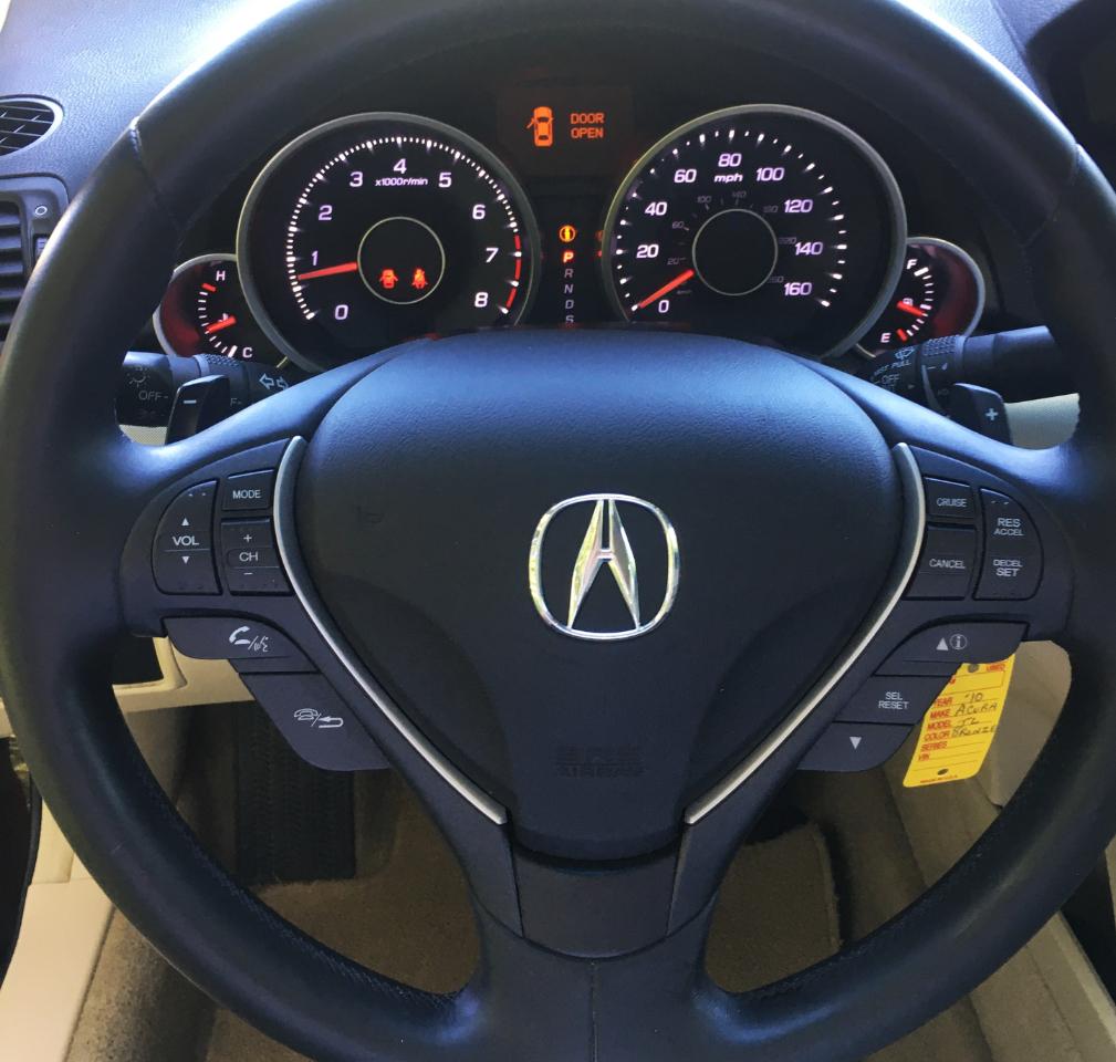 Acura TL 4dr Sdn 2WD 2010
