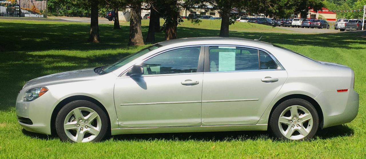 Chevrolet Malibu 4dr Sdn LS w/1LS 2010