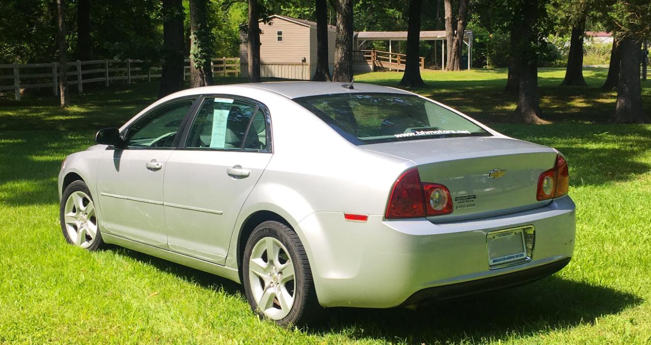 Chevrolet Malibu 4dr Sdn LS w/1LS 2010