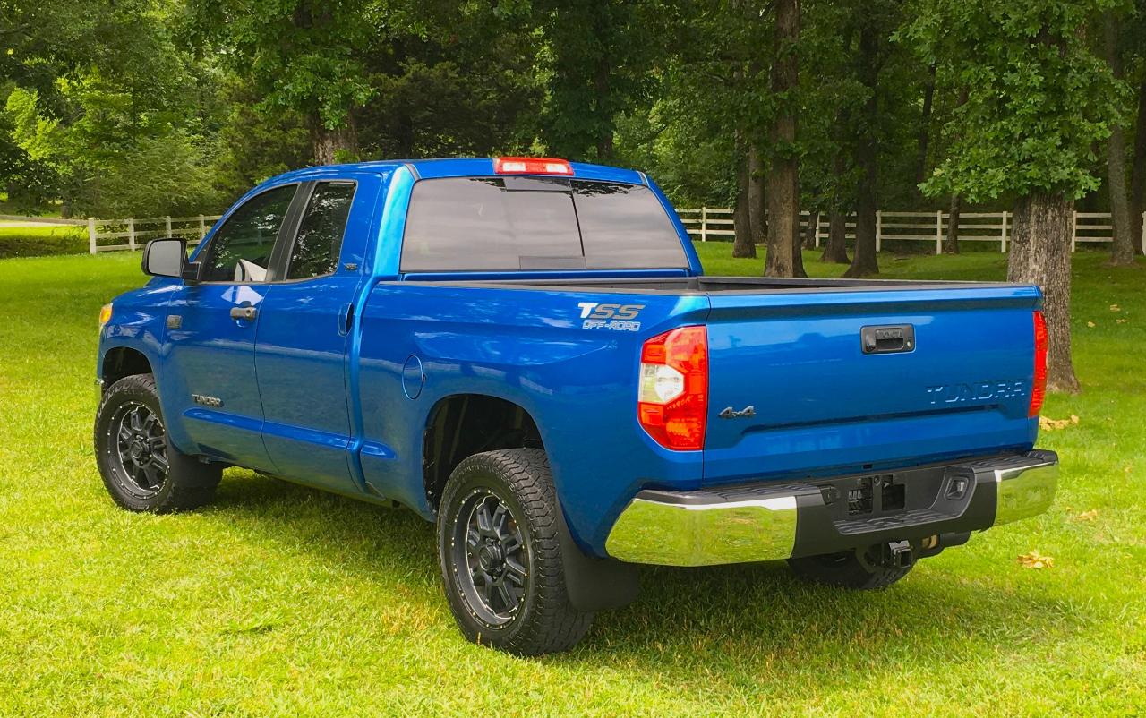 Toyota Tundra 4WD TRD Pro Double Cab 6.5' Bed 5.7L FFV (Natl) 2017
