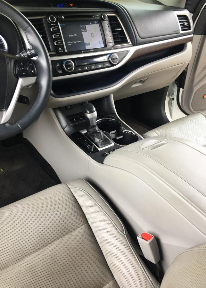 Toyota Highlander FWD 4dr V6 Limited (Natl) 2016