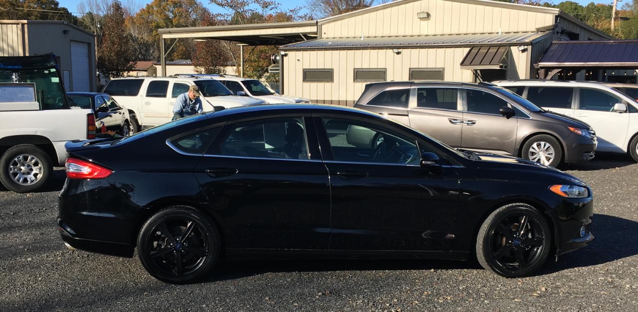 Ford Fusion 4dr Sdn SE FWD 2016