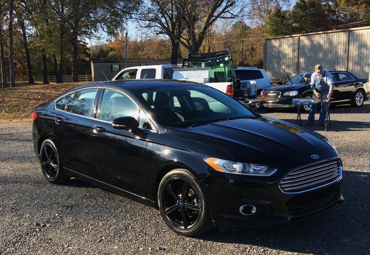Ford Fusion 4dr Sdn SE FWD 2016