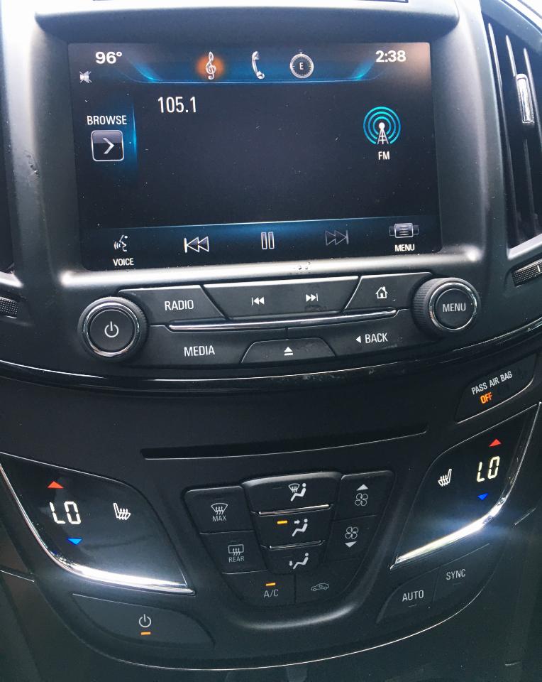 Buick Regal 4dr Sdn Premium II FWD 2014