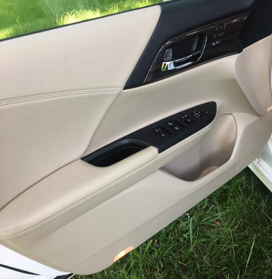 Honda Accord Hybrid Touring Sedan 2017