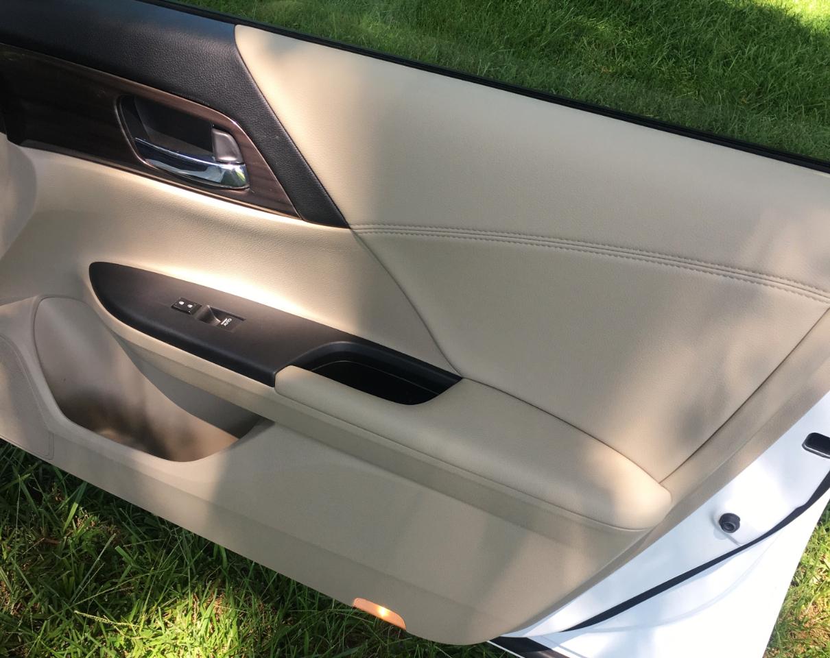 Honda Accord Hybrid Touring Sedan 2017