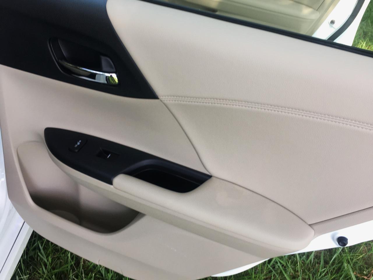 Honda Accord Hybrid Touring Sedan 2017