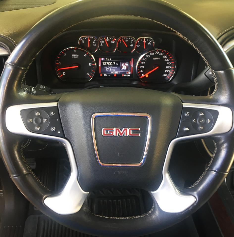 GMC Sierra 1500 4WD Crew Cab 153.0" SLT 2016
