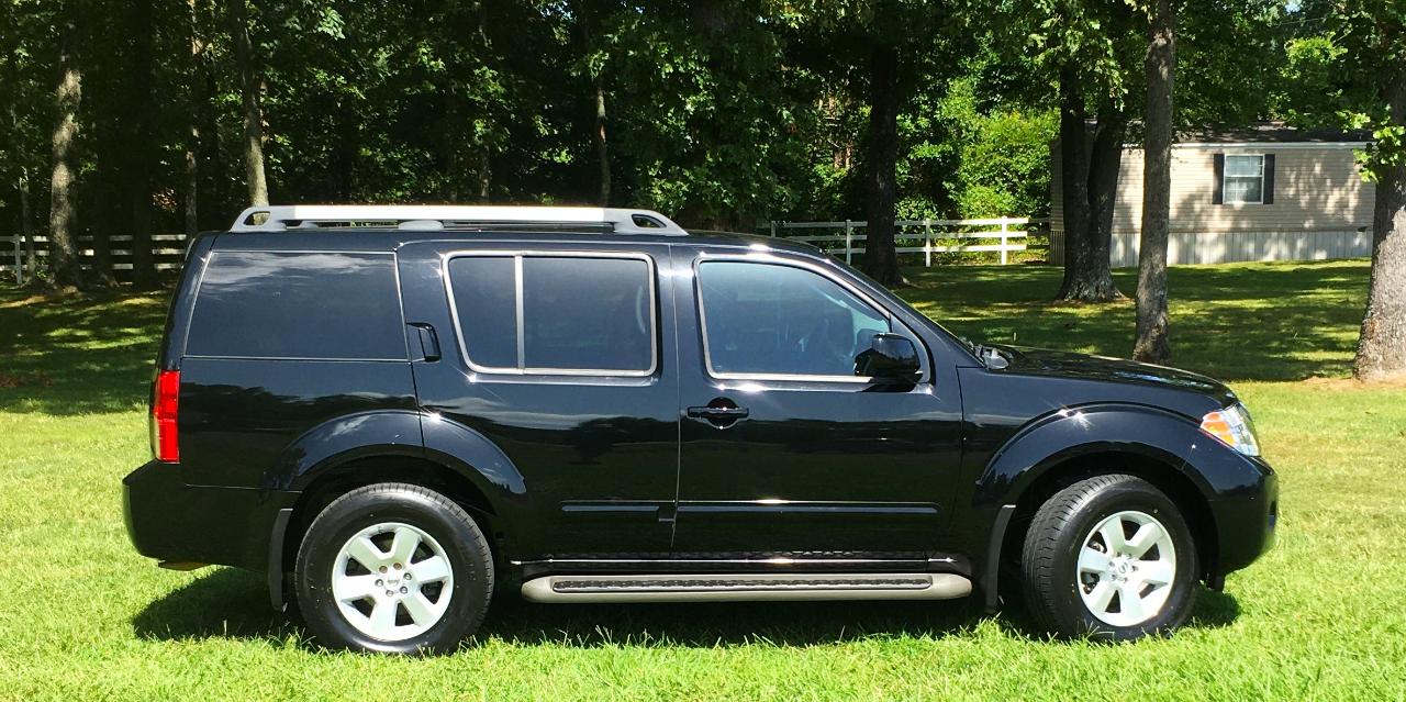 Nissan Pathfinder 2WD 4dr V6 SV 2012
