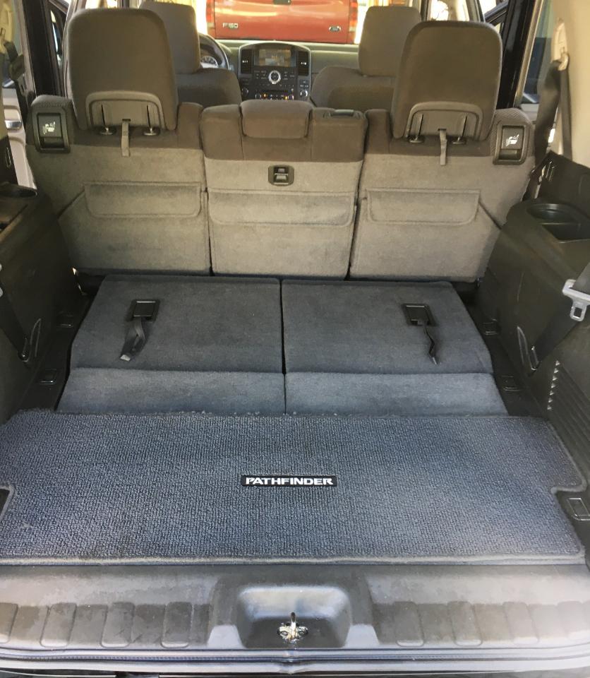 Nissan Pathfinder 2WD 4dr V6 SV 2012