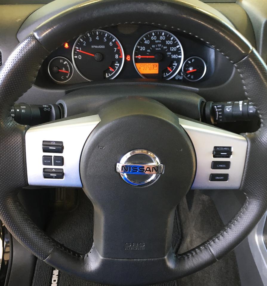 Nissan Pathfinder 2WD 4dr V6 SV 2012