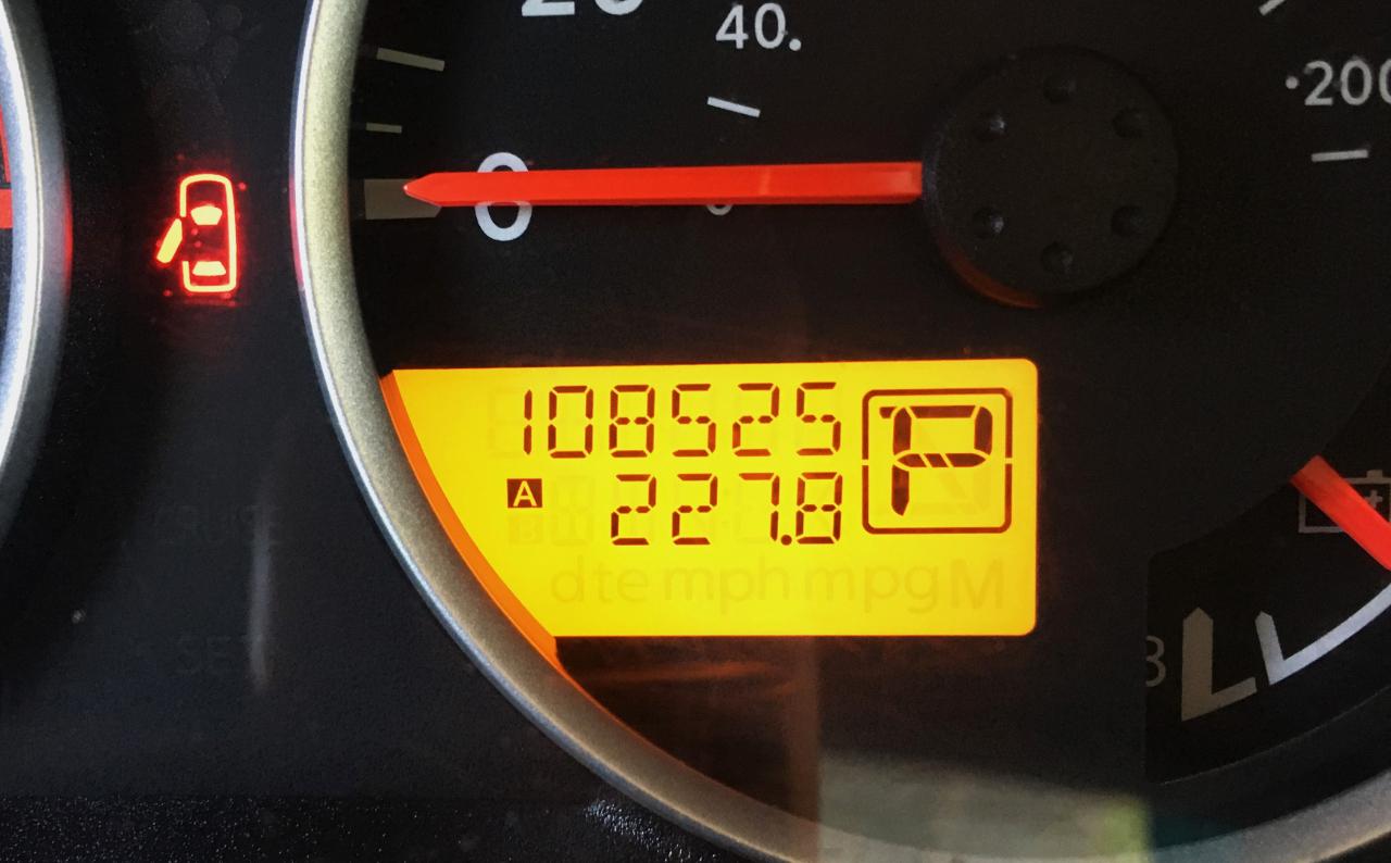Nissan Pathfinder 2WD 4dr V6 SV 2012