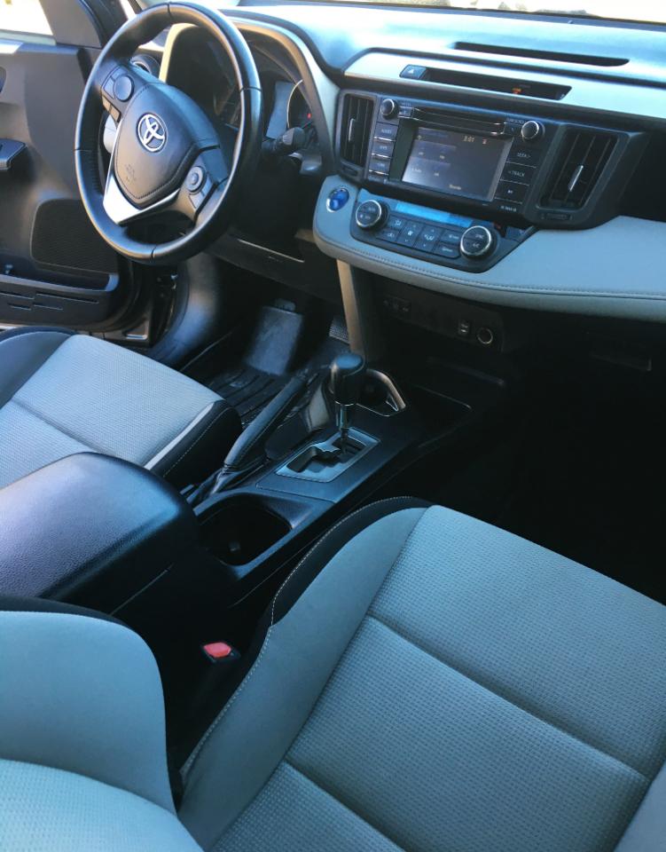 Toyota RAV4 Hybrid AWD 4dr XLE (Natl) 2016