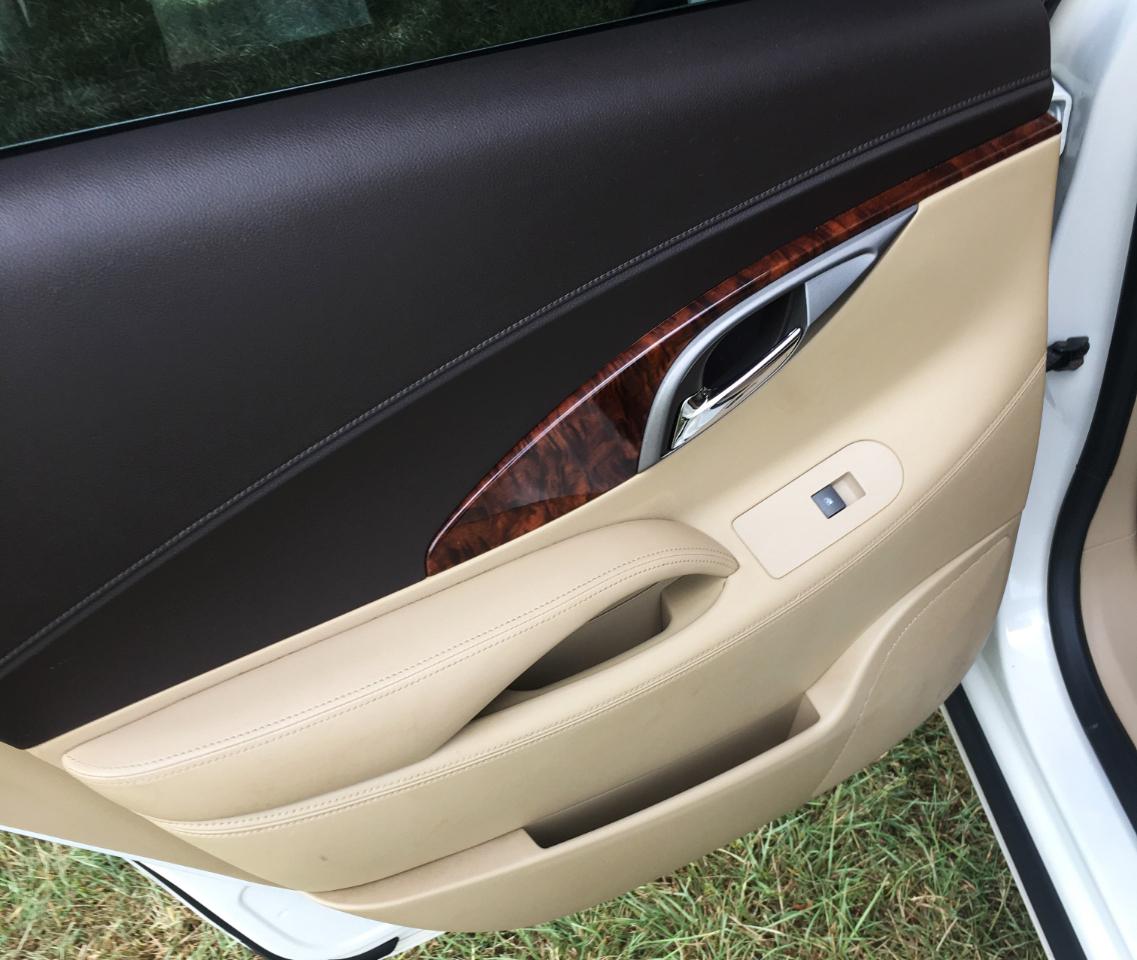 Buick LaCrosse 4dr Sdn Premium 1 FWD 2013