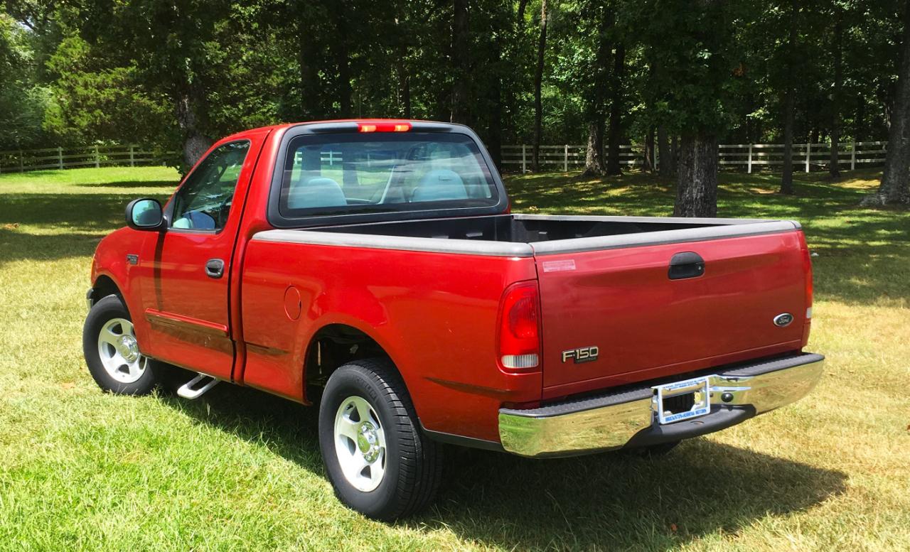 Ford F-150 Heritage Reg Cab 120" XLT 2004