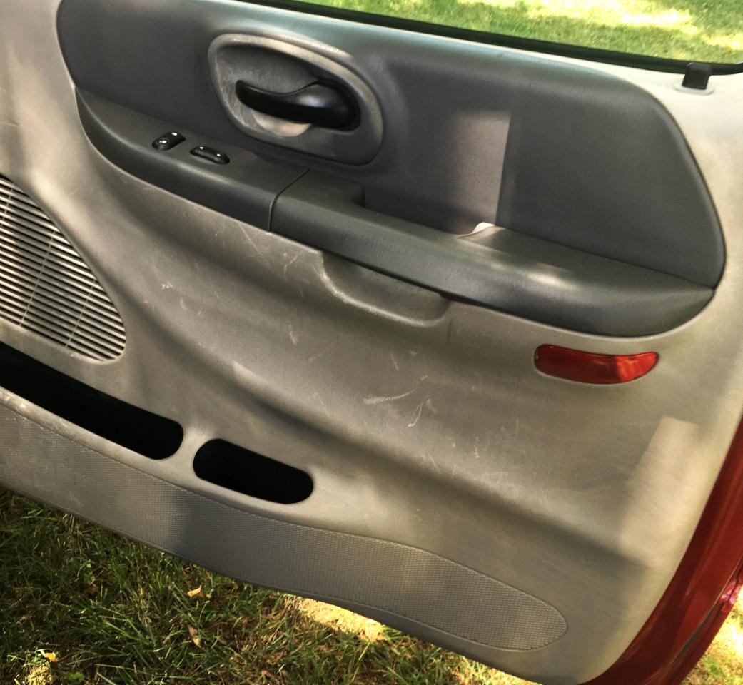 Ford F-150 Heritage Reg Cab 120" XLT 2004