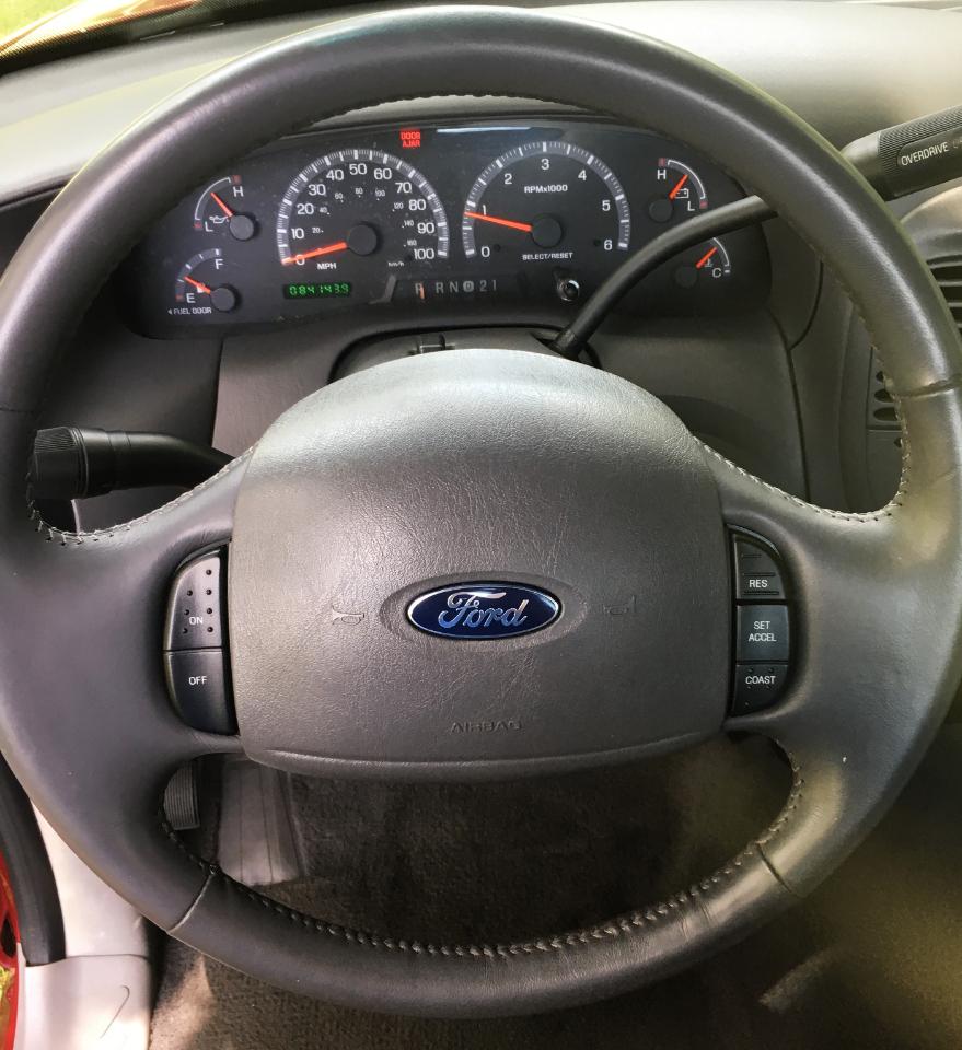 Ford F-150 Heritage Reg Cab 120" XLT 2004