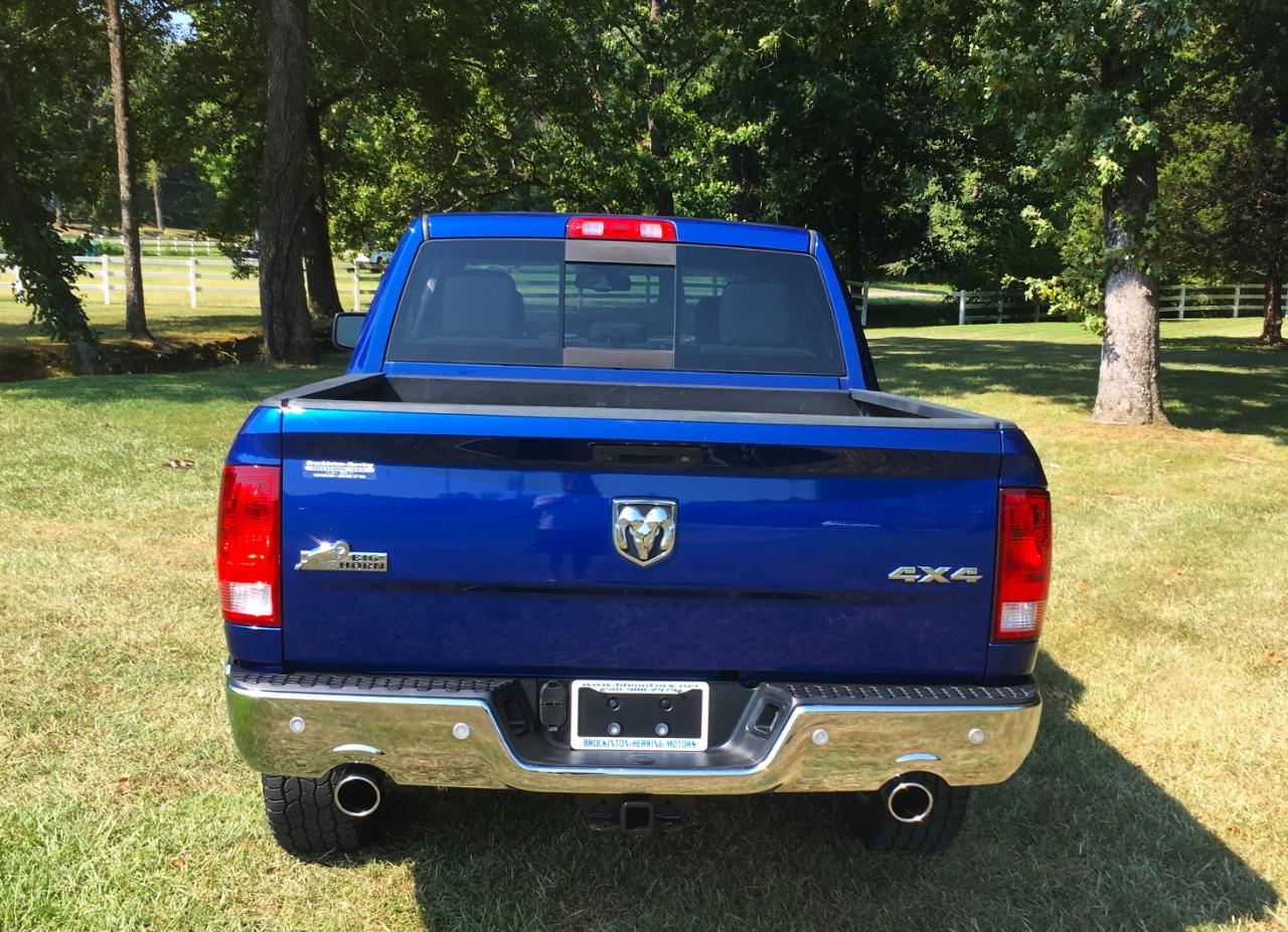 RAM 1500 4WD Crew Cab 140.5" Big Horn 2016