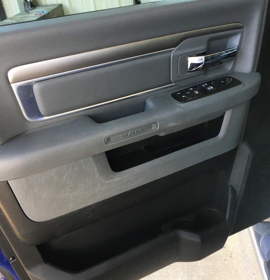 RAM 1500 4WD Crew Cab 140.5" Big Horn 2016