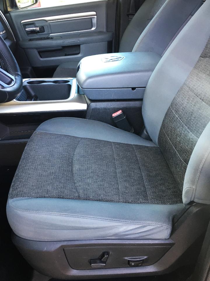 RAM 1500 4WD Crew Cab 140.5" Big Horn 2016