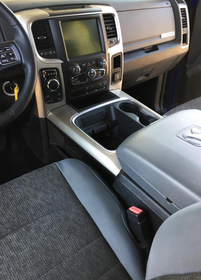 RAM 1500 4WD Crew Cab 140.5" Big Horn 2016