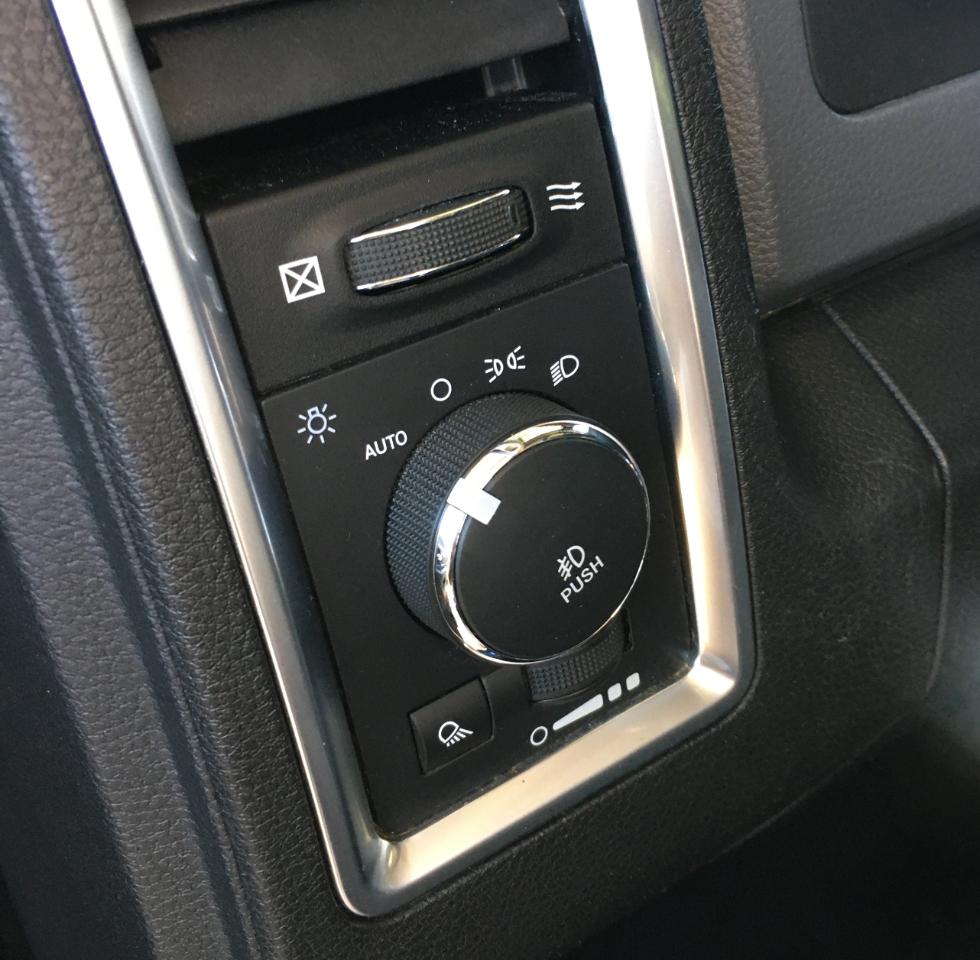 RAM 1500 4WD Crew Cab 140.5" Big Horn 2016