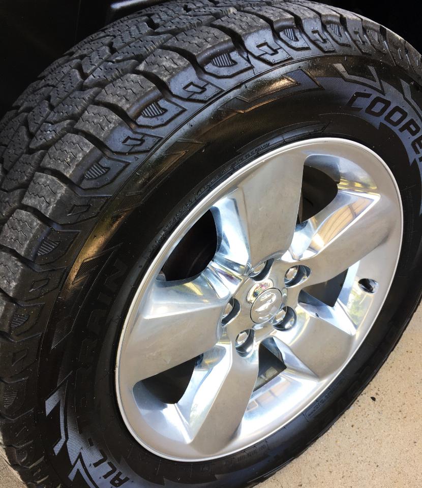 RAM 1500 4WD Crew Cab 140.5" Big Horn 2016