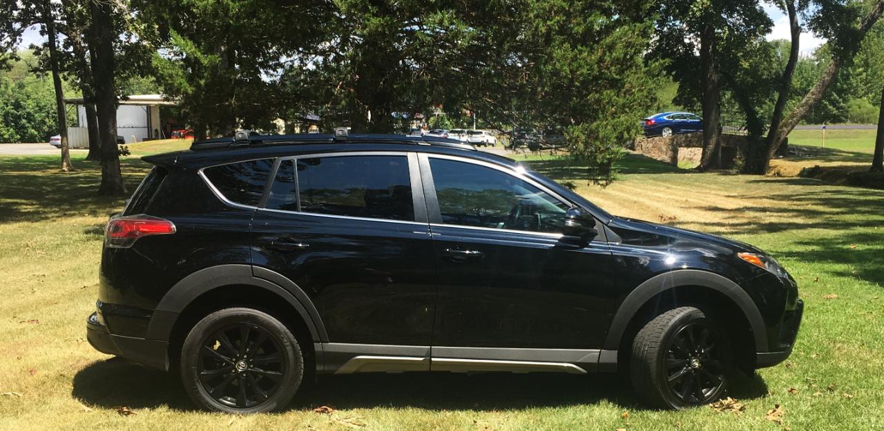 Toyota RAV4 Adventure AWD (Natl) 2018