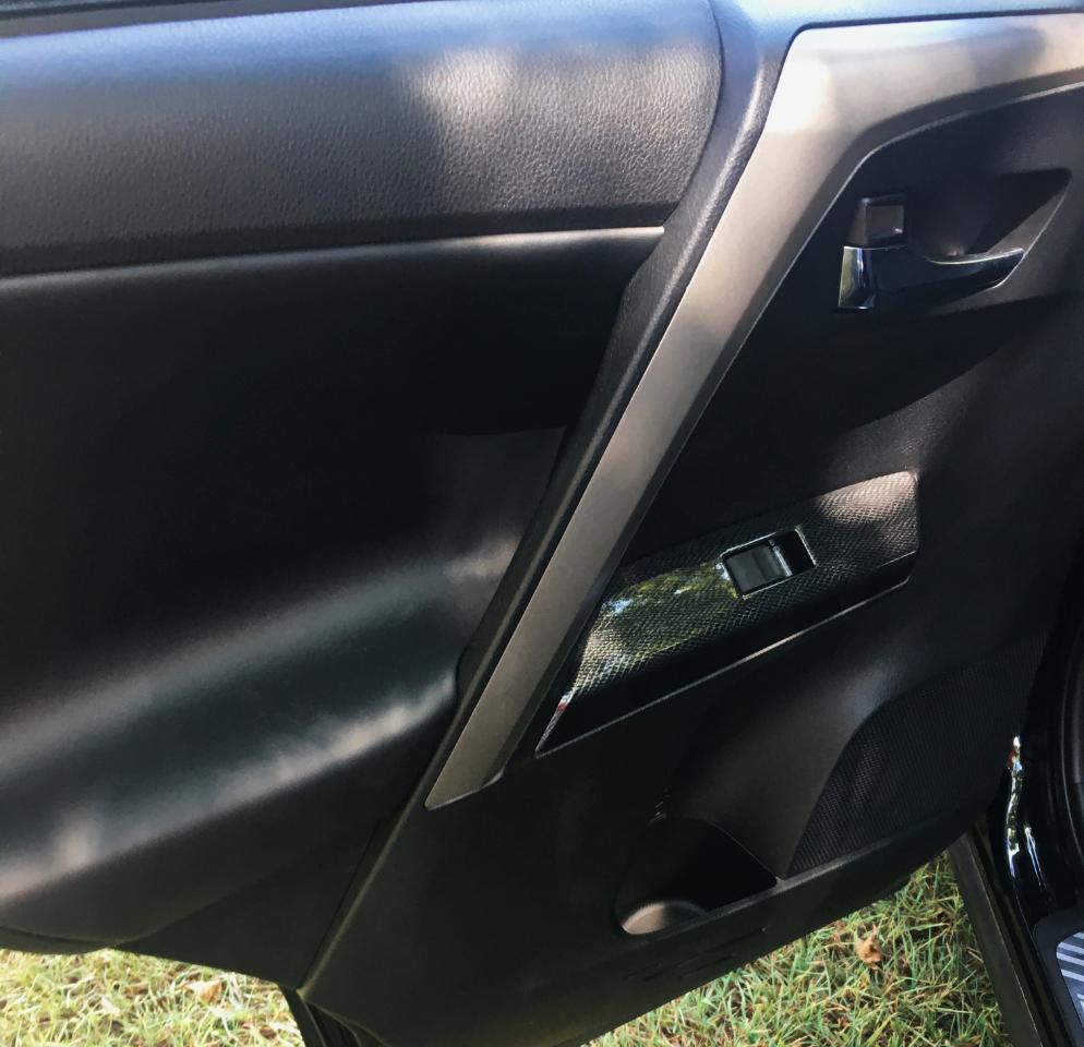 Toyota RAV4 Adventure AWD (Natl) 2018