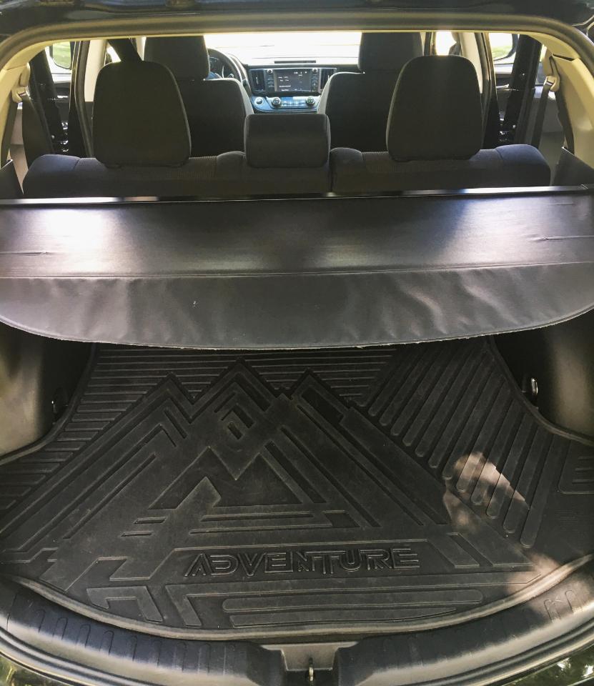 Toyota RAV4 Adventure AWD (Natl) 2018