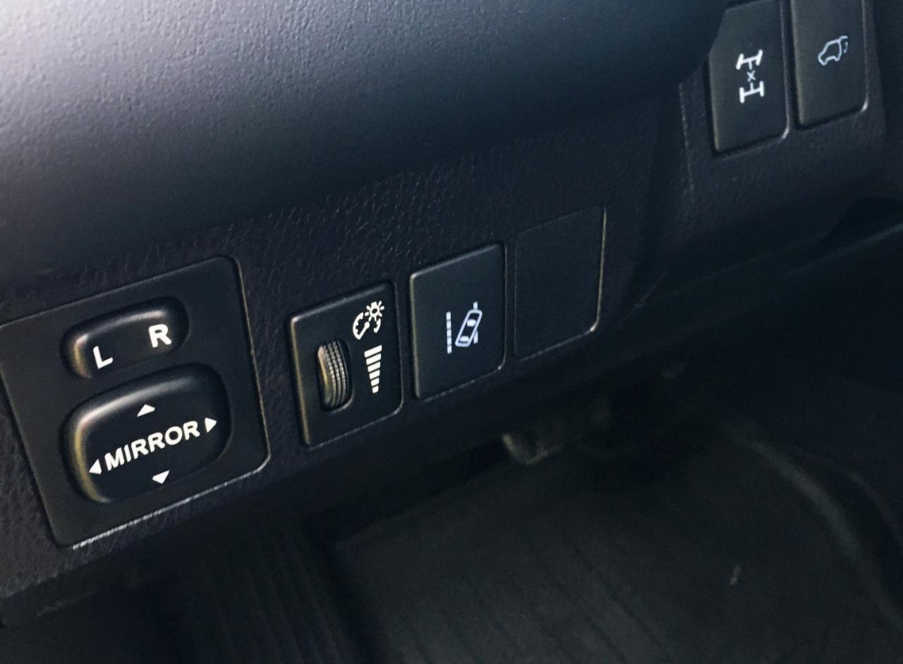 Toyota RAV4 Adventure AWD (Natl) 2018