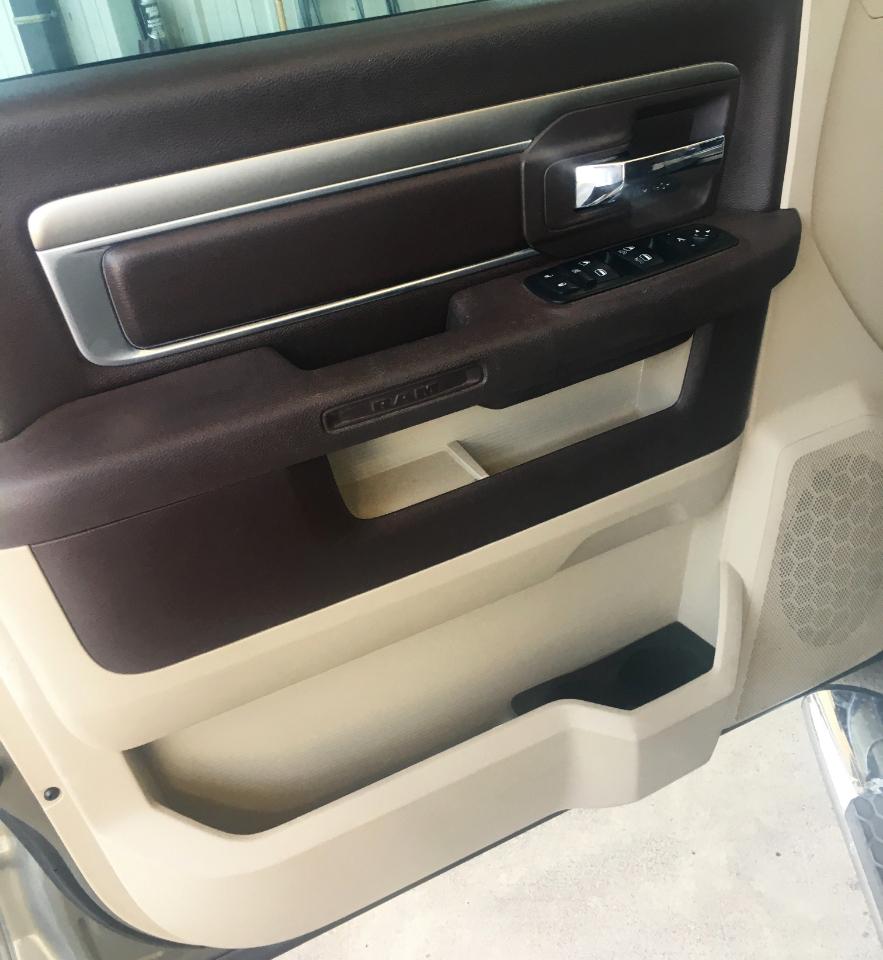 RAM 1500 4WD Crew Cab 140.5" Big Horn 2015