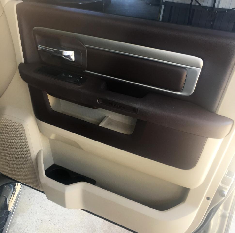 RAM 1500 4WD Crew Cab 140.5" Big Horn 2015
