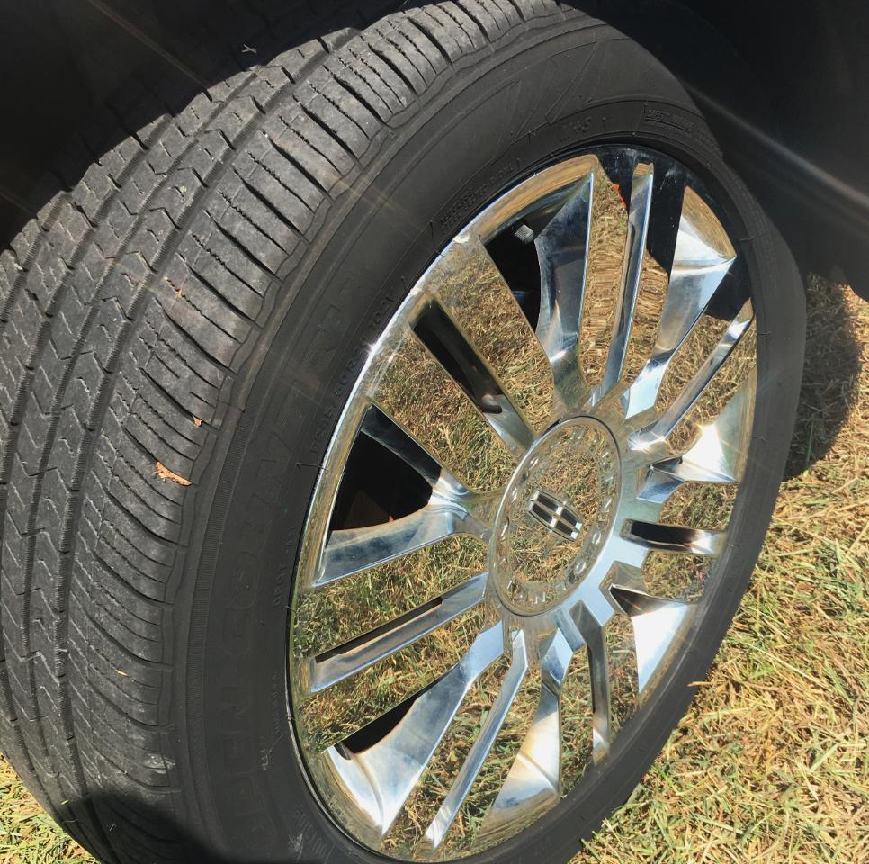 Lincoln MKX FWD 4dr 2010