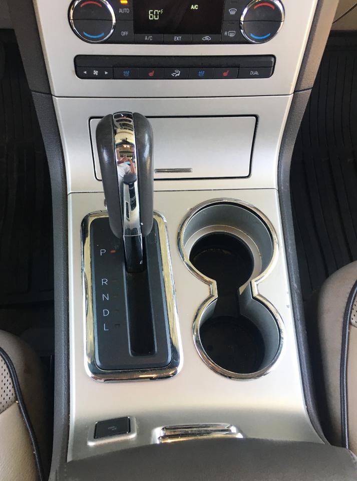 Lincoln MKX FWD 4dr 2010