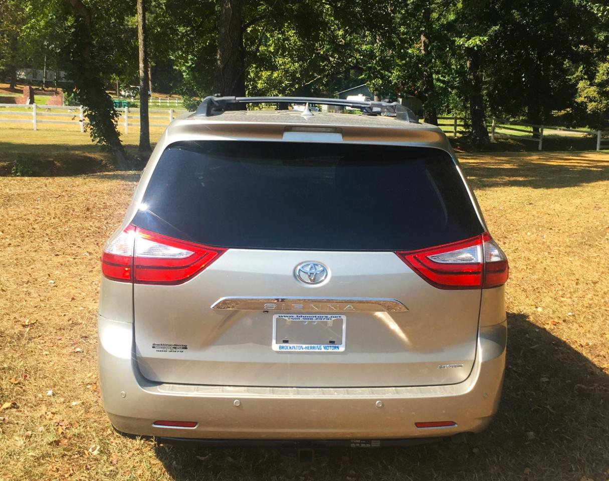 Toyota Sienna 5dr 8-Pass Van XLE Premium FWD (Natl) 2015