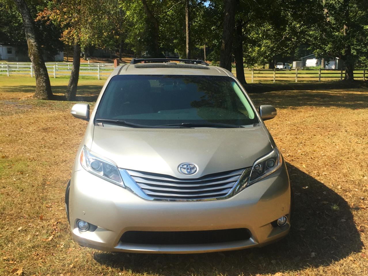Toyota Sienna 5dr 8-Pass Van XLE Premium FWD (Natl) 2015