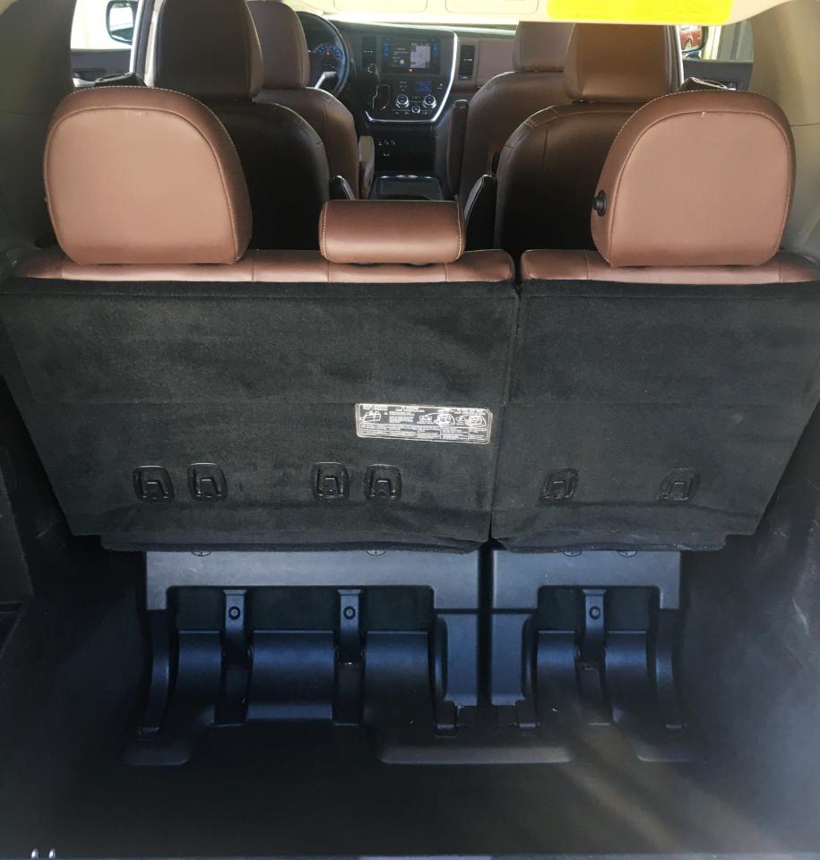 Toyota Sienna 5dr 8-Pass Van XLE Premium FWD (Natl) 2015